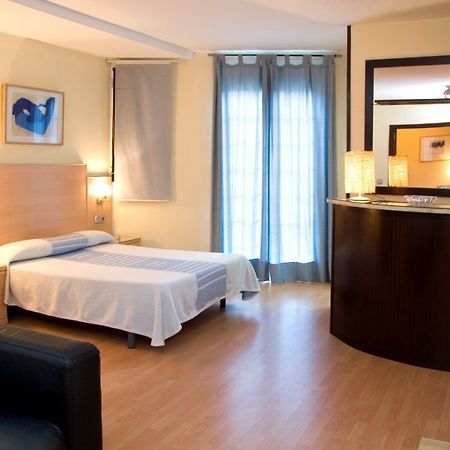 Apartamentos Alos Barcelona Ngoại thất bức ảnh