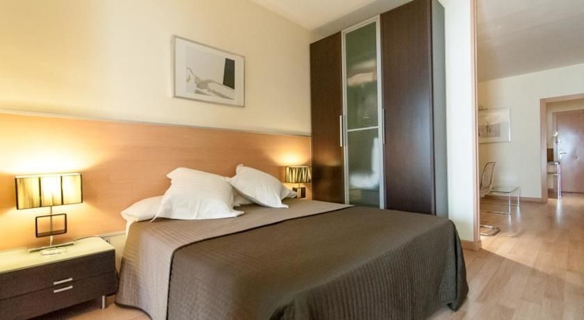 Apartamentos Alos Barcelona Ngoại thất bức ảnh